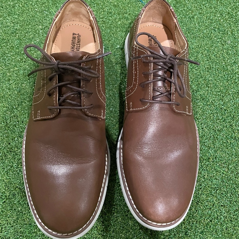BOYS SIZE 5 JOHNSTON & MURPHY BROWN LEATHER DRESS SHOES EUC